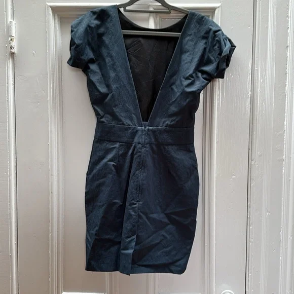 Elegant navy backless mini dress - Picture 5 of 7